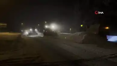 Dağ Geçidinde Görüş Mesafesi Sınırlı! Sis ve Kar Uyarısı