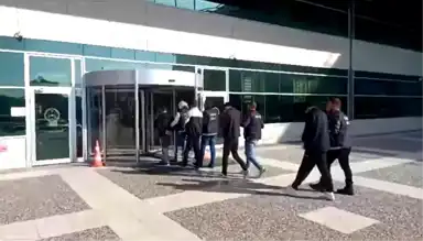 Bolu'da 12 Uyuşturucu Operasyonu: 15 Gözaltı