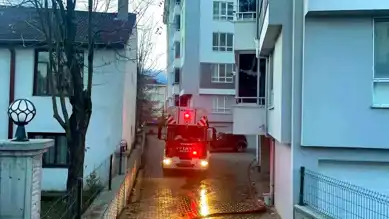 Doğalgaz Kombi Yangını: 3 Kişi Yaralandı