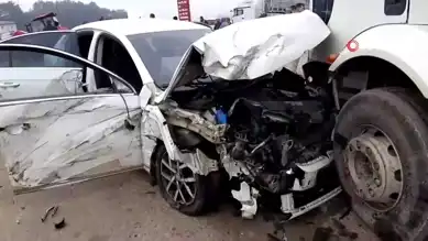 Bolu'da Traktör-Otomobil Kazası: 2 Yaralı