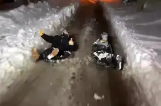 Karda Heyecan Dolu Kayma Macerası!