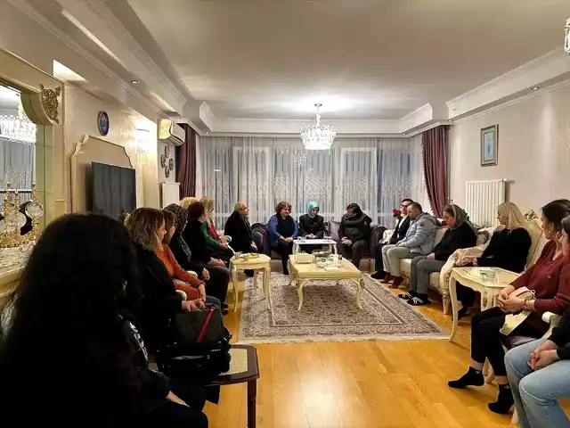 Bakan Göktaş'tan Yangın Kurbanına Taziye Ziyareti