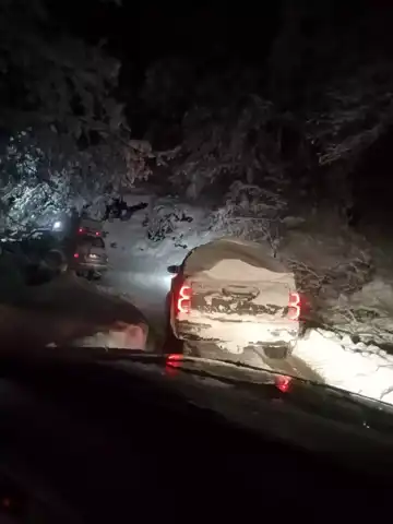 Bolu'da Kar Yağışı Mahsur Kalanları Kurtardı