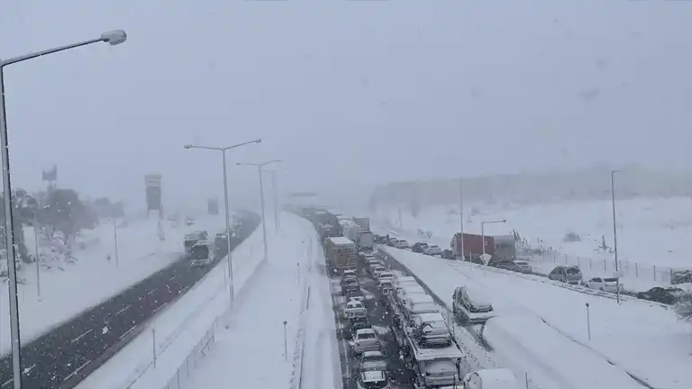 Bolu Otoyolunda Trafik Akışı Yeniden Sağlandı
