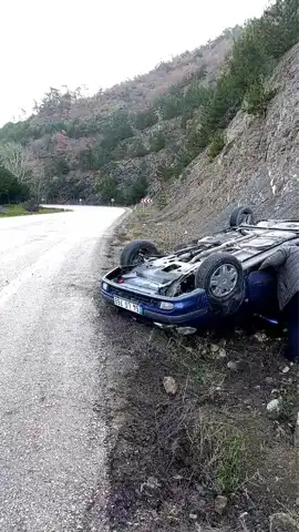 Bolu'da Takla Atan Araç: Sürücü Sağ Salım Kurtuldu