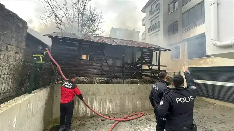 Bolu'da Yangın: Apartman Tahliyesi!