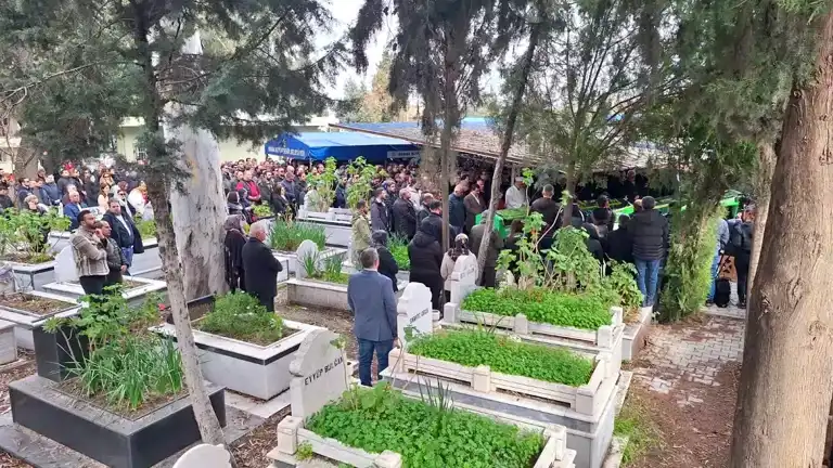Bolu Otel Yangınında Ölen Doğan Ailesi Adana'da Defnedildi