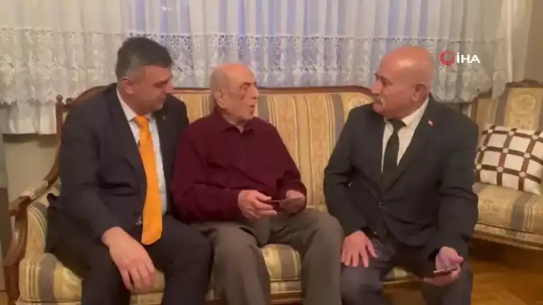 Emekli Öğretmenlere Vefa Ziyareti: Öğretmenler Günü Kutlaması