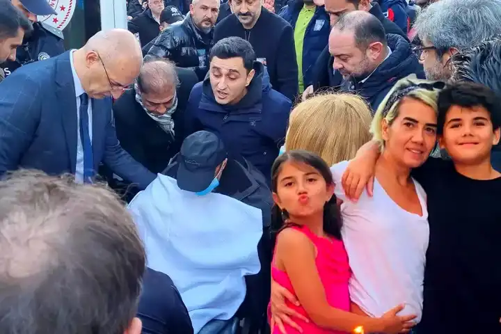 Kartalkaya Otel Yangını: Baba, Eşini ve Çocuklarını Uğurladı