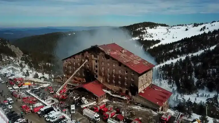 Grand Kartal Otel'deki Yangın Öncesi Yangın Belgesi Verilmişti