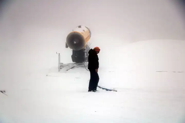 Kartalkaya'da Kayak Sezonu Başlıyor! 70 cm Kar