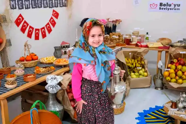 Bolu'daki Minikler Yerli Malı Haftasını Kutladı