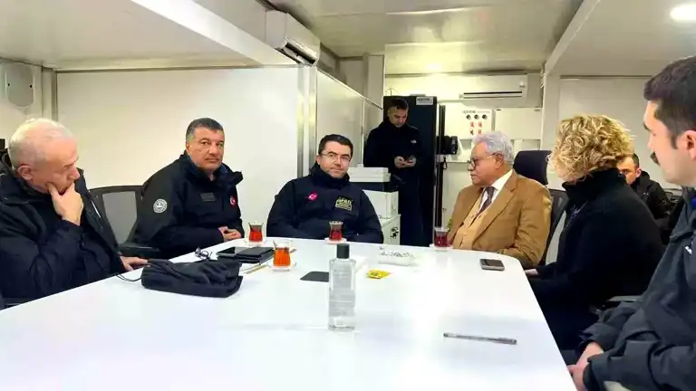Pakistan Büyükelçisi, Bolu'daki Otel Yangını İçin Başsağlığı Diledi