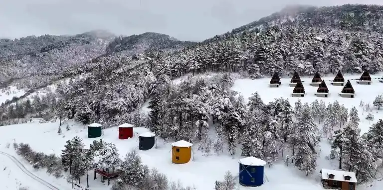 Çubuk Gölü'ndeki Ruhsatsız Yapılar Yıkılacak