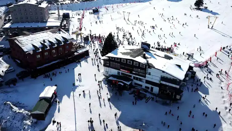 Uludağ'da Güvenlik Odaklı Kayak Tatili