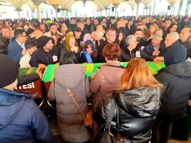 Sarıtaş Ailesi, Otel Yangınının Kurbanları Olarak Toprağa Verildi
